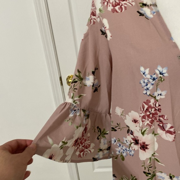 Blush Floral Kimono - Picture 3 of 9